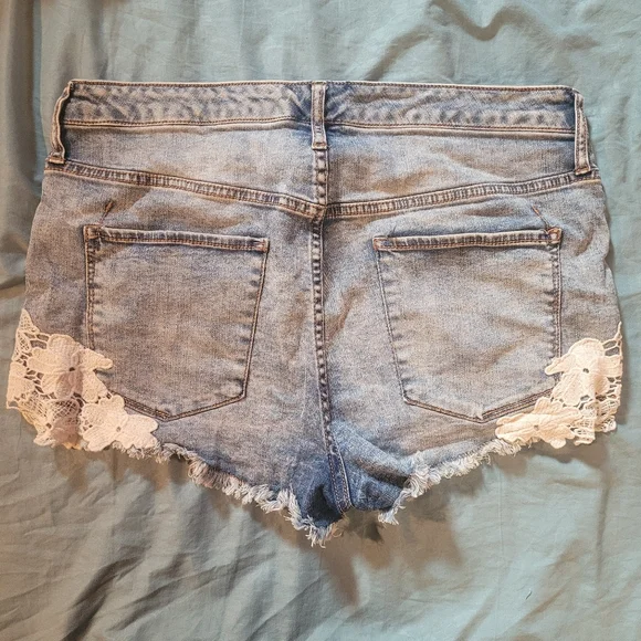 High Rise Lace Shorts (Light Blue Wash) - Picture 10 of 14
